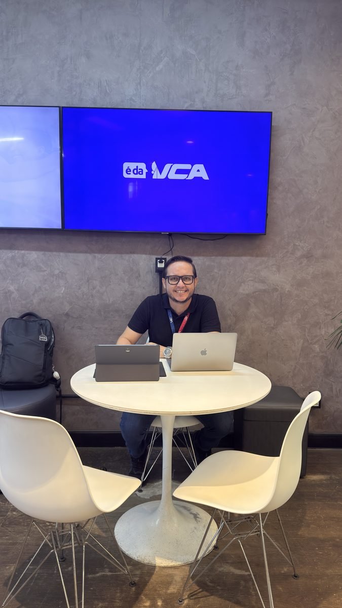 Franklin em plantão de vendas VCA